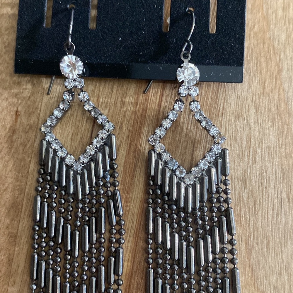 Gunmetal Black Rhinestone Hanging Earrings New - Picture 3 of 8